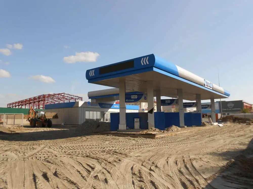 Строительство объекта автозаправочной станции - до